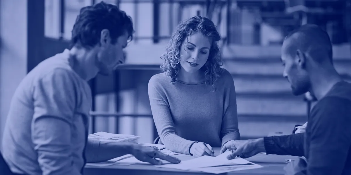 Apprenticeship vs On-The-Job Training: Key Differences